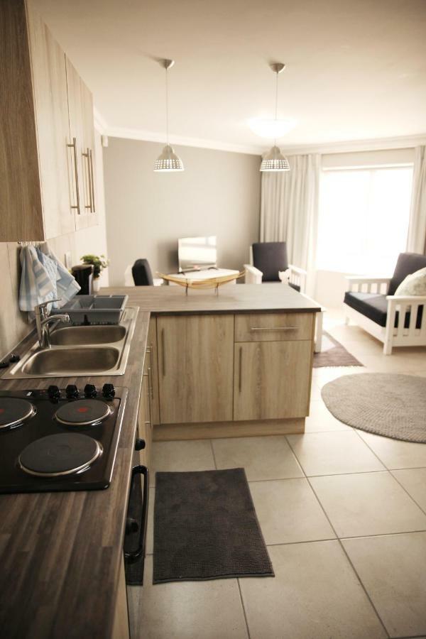 מוסל ביי Mari-Amor Self-Catering Apartments מראה חיצוני תמונה