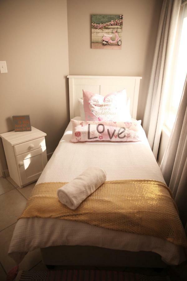 מוסל ביי Mari-Amor Self-Catering Apartments מראה חיצוני תמונה